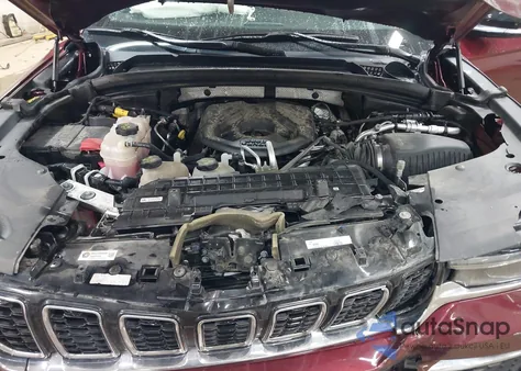 2024 Jeep Grand Cherokee 4Xe z USA, uszkodzony, nr VIN 1C4RJYB62R8957488